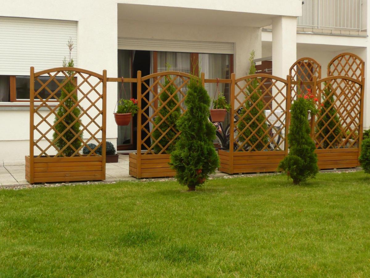 Swinoujscie Platan Patio 2- Berry Apartments Экстерьер фото